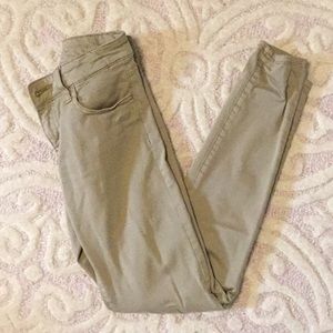 American eagle khaki skinny jeans